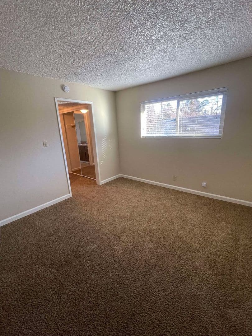 Chico Apartment: 1613 Oleander