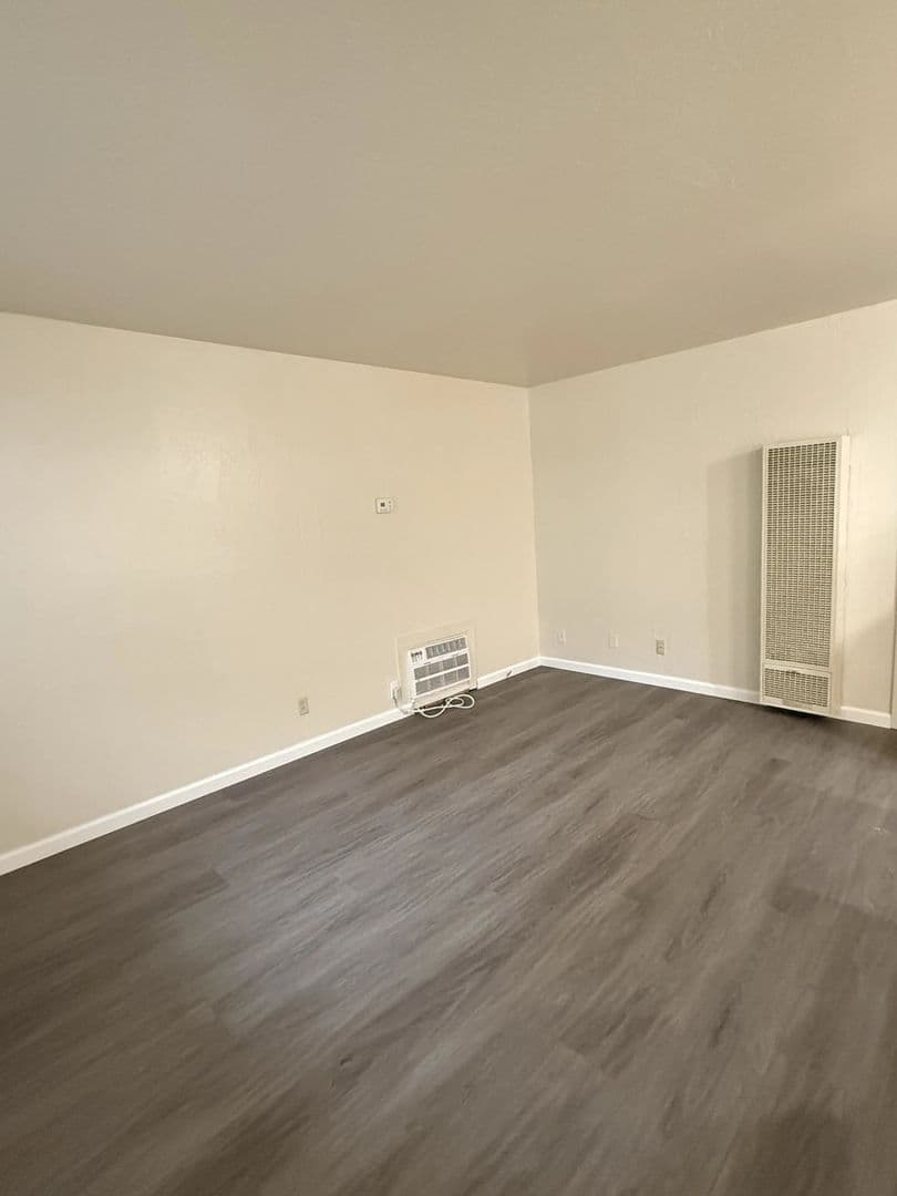 Chico Apartment: 216 West Sacramento Ave