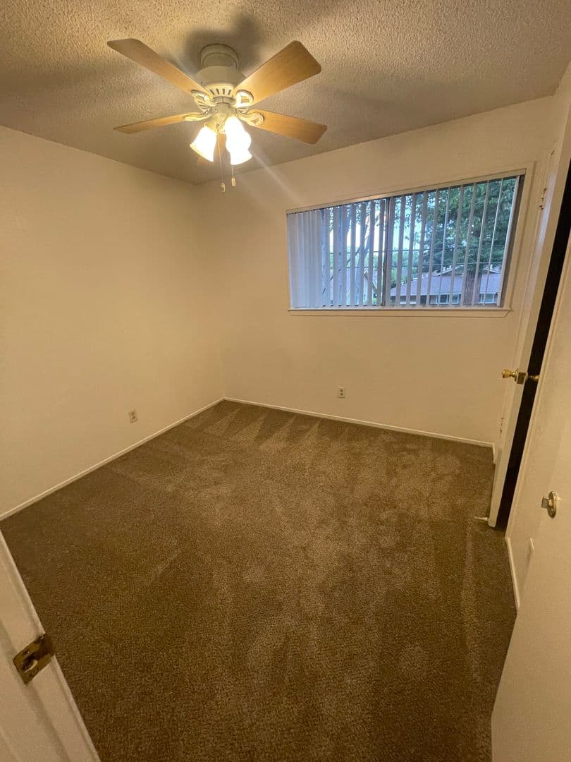 Chico Apartment: 372 Rio Lindo Ave
