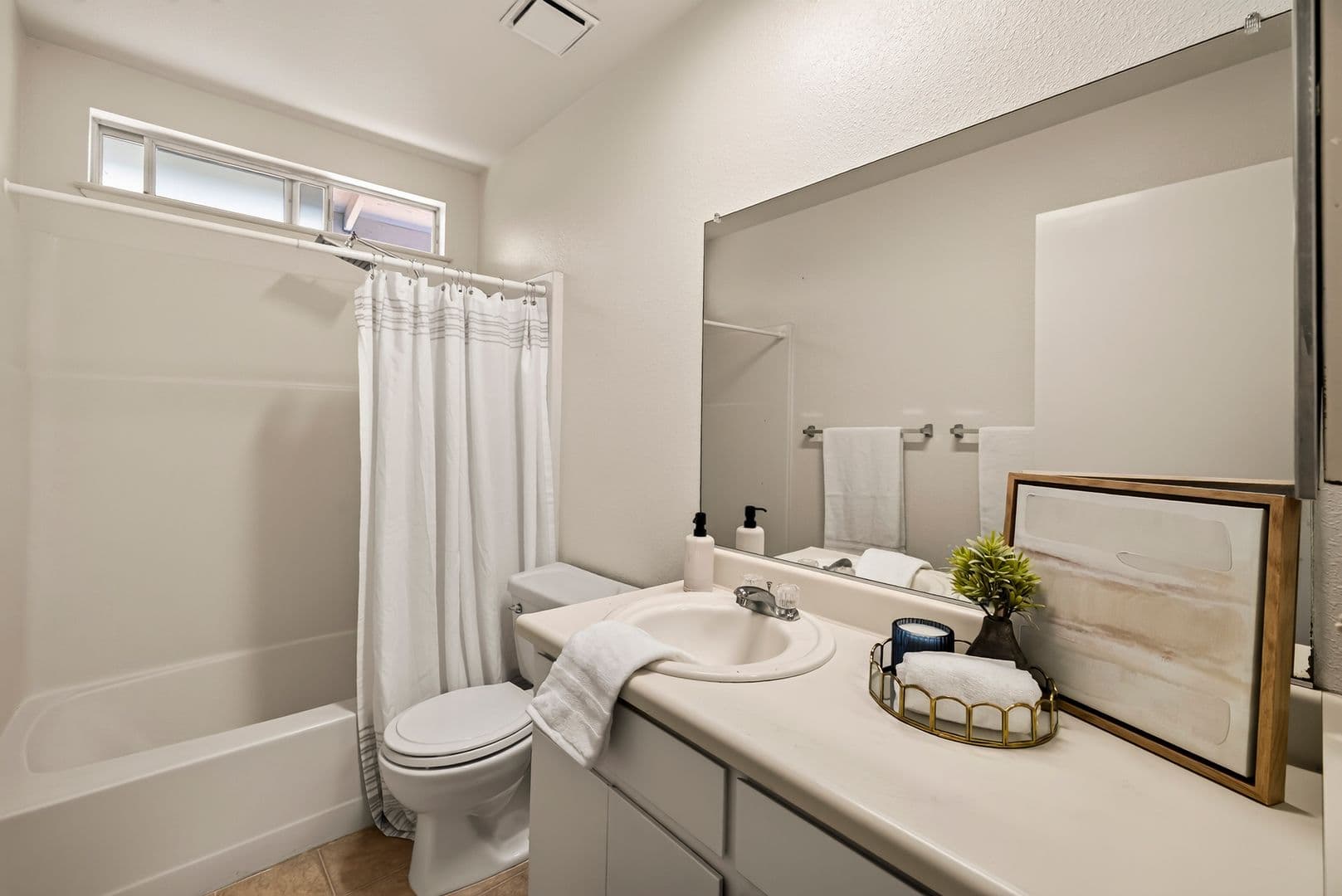 Chico House: 2739 Ceres Ave