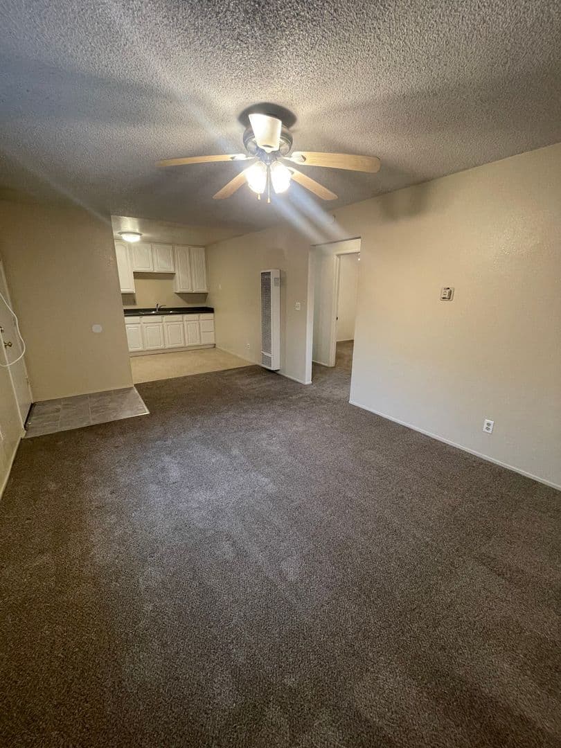 Chico Apartment: 372 Rio Lindo Ave