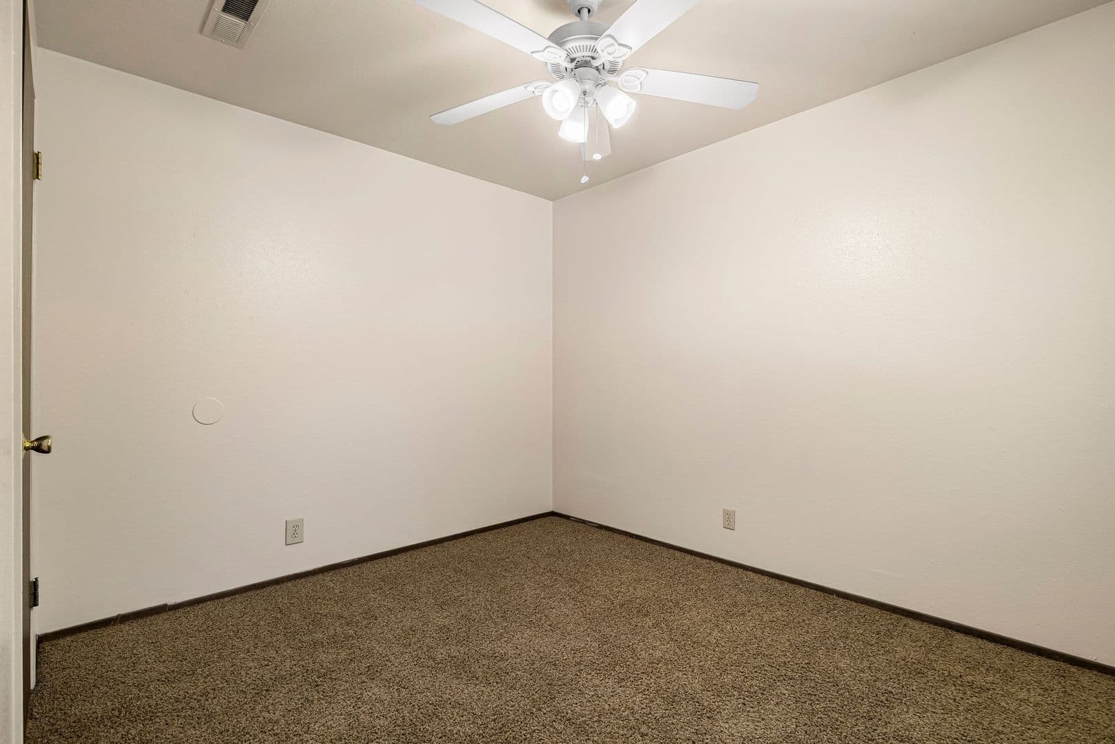 Chico Apartment: 707  W. 2nd Avenue