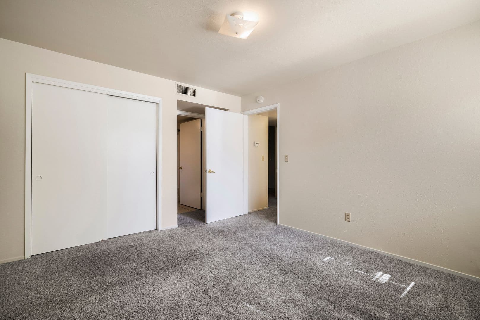 Chico Apartment: 595 E. Lassen Ave