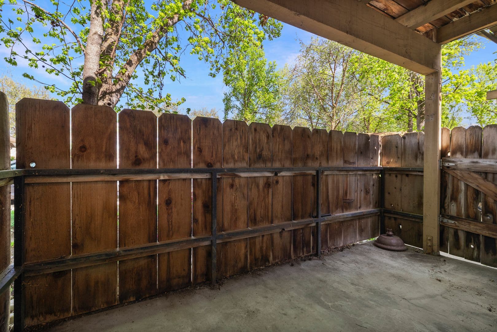 Chico Apartment: 595 E. Lassen Ave