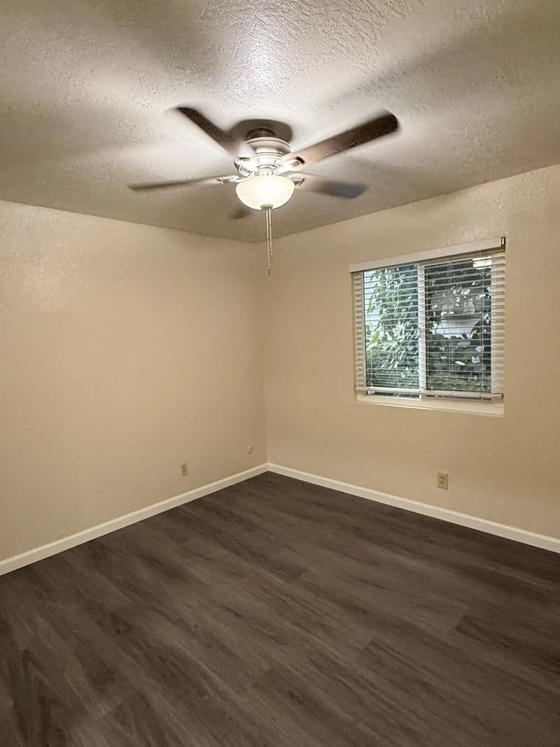 Chico Apartment: 216 West Sacramento Ave