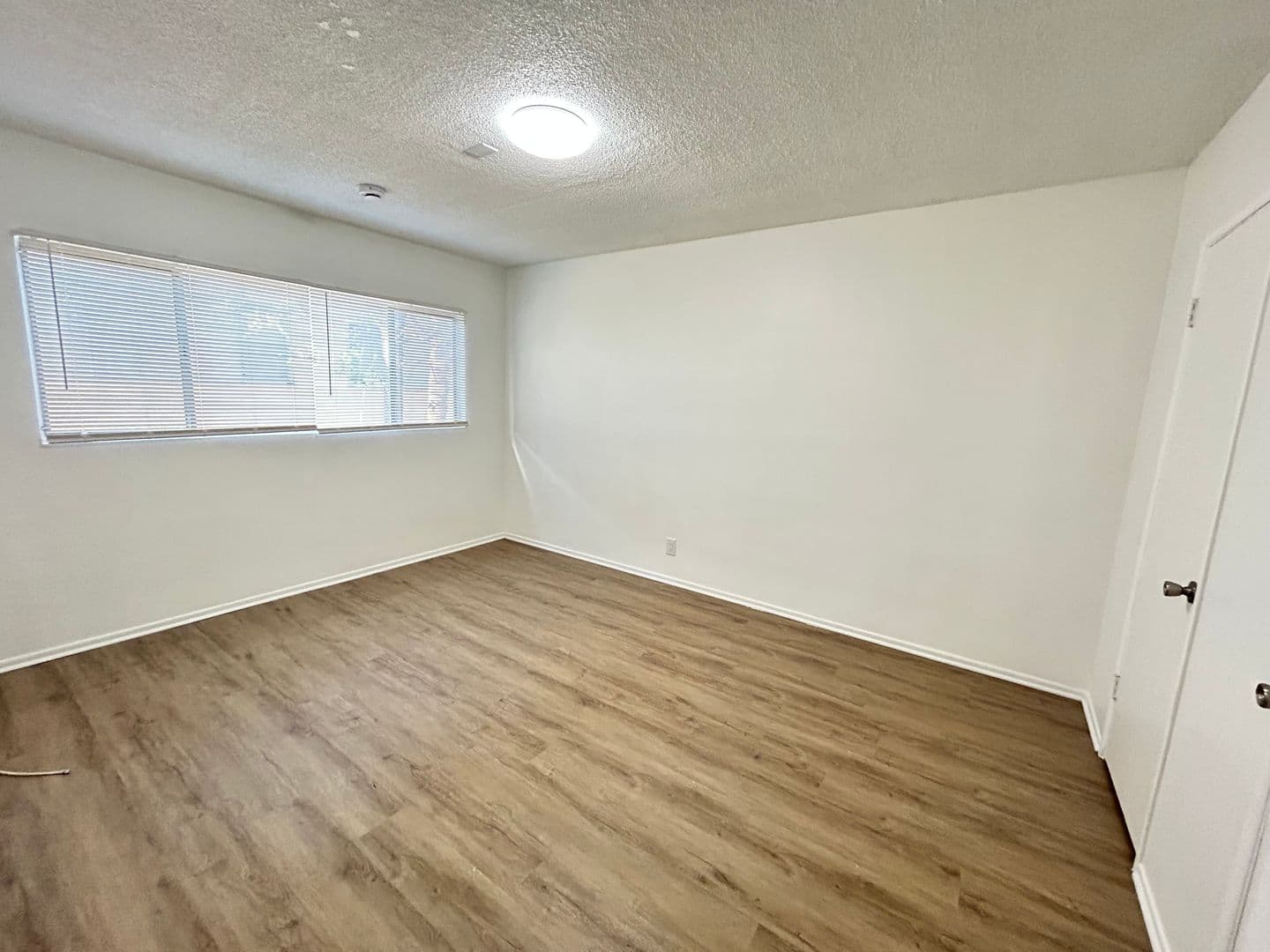 Los Angeles Apartment: 3875 Coco Ave