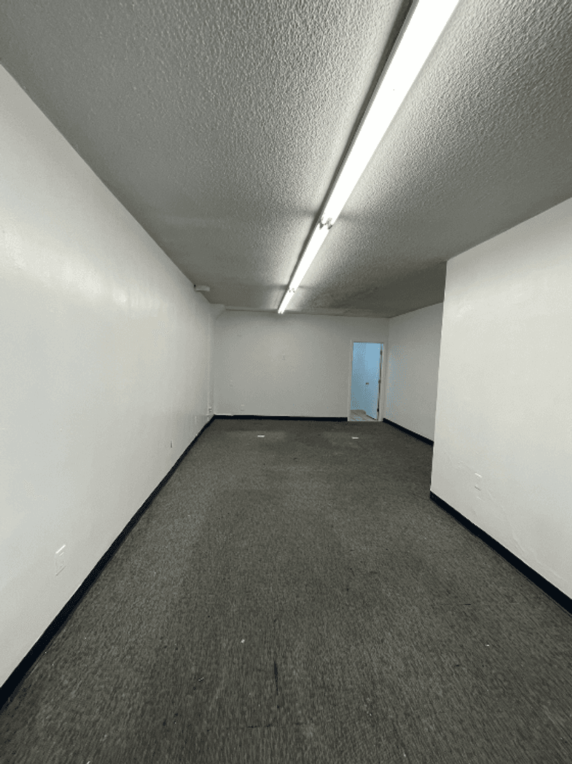Long Beach Apartment: 2025 - 2029 E. 10th St