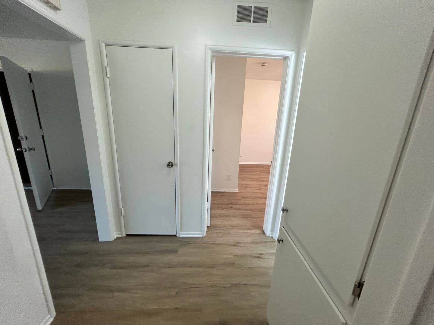 Los Angeles Apartment: 3875 Coco Ave