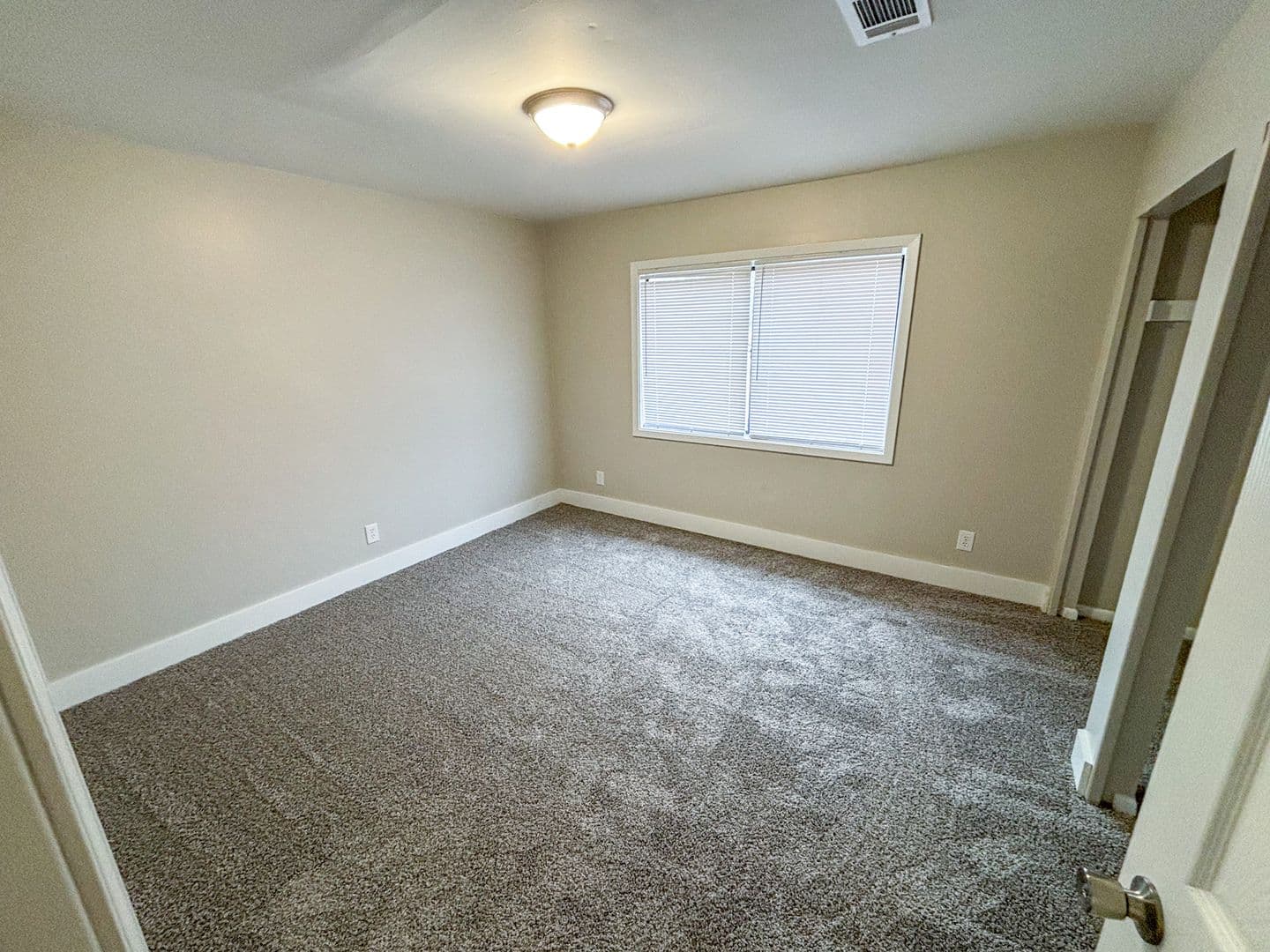 Topeka Apartment: 1324 SW Western Ave