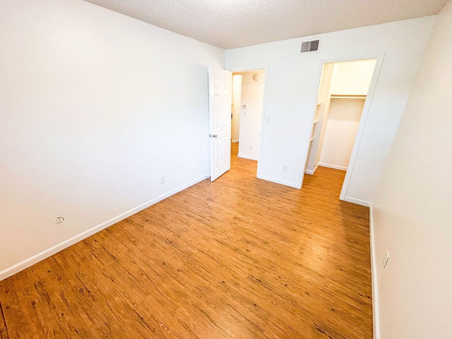 Topeka Apartment: 1015 SW Garfield Ave