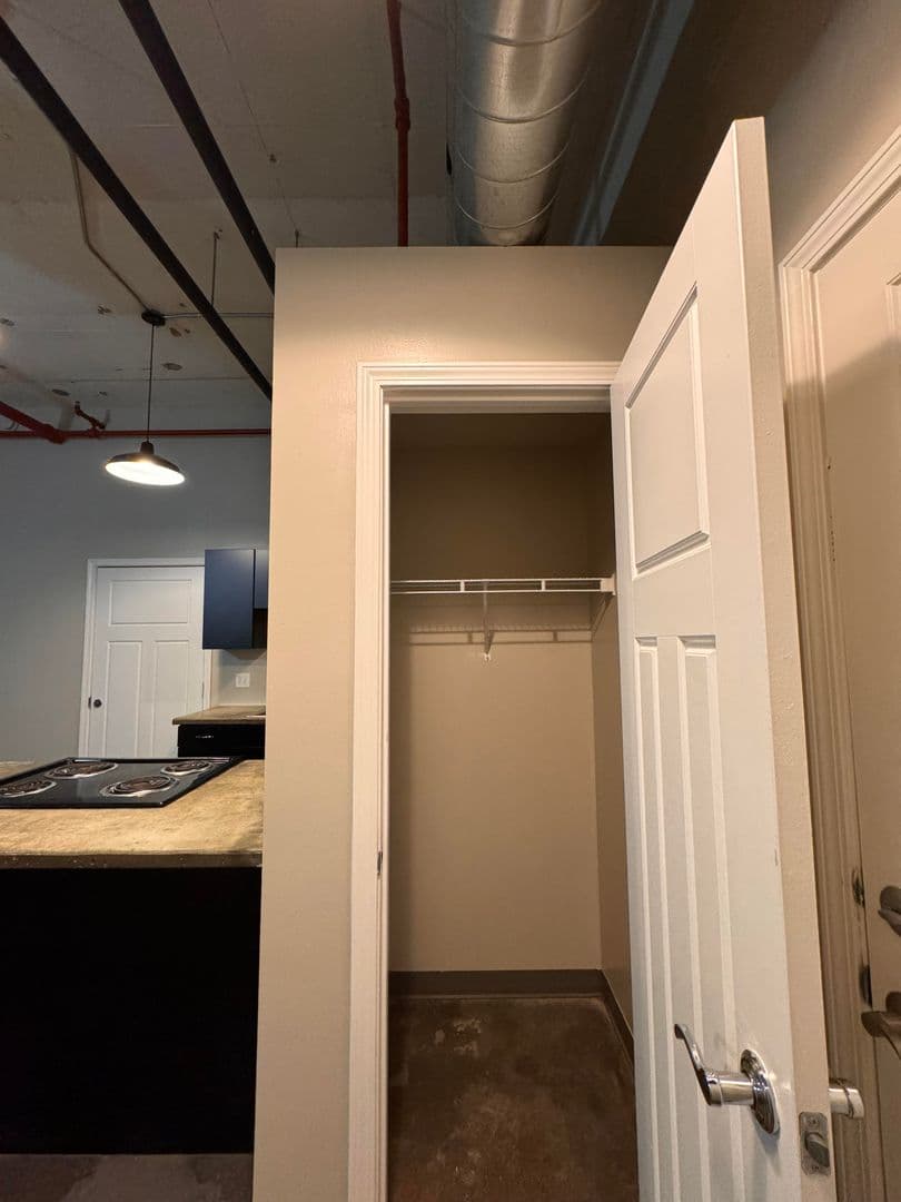 St Joseph Apartment: 1300 S. 11th Street