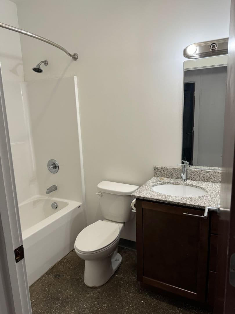 St Joseph Apartment: 1300 S. 11th Street