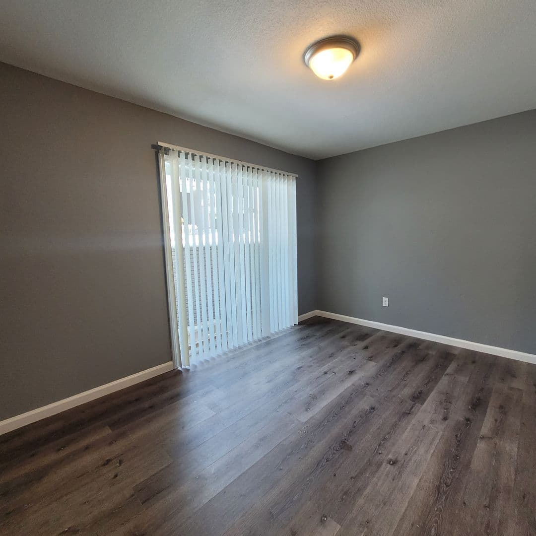 Topeka Apartment: 1205 SW Polk St
