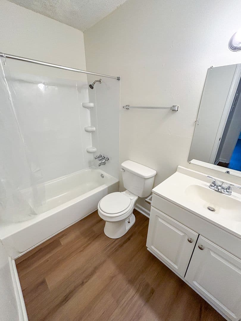 Topeka Apartment: 1111 SW Fillmore St