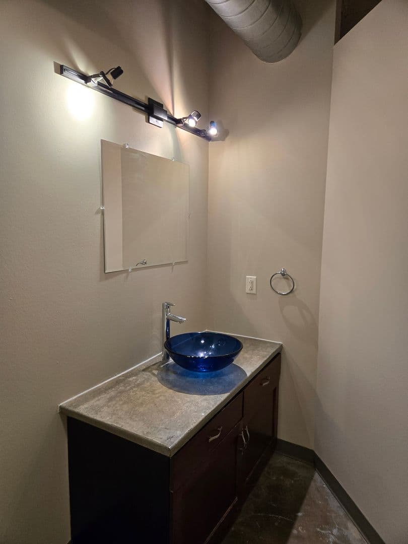 St Joseph Apartment: 1300 S. 11th Street