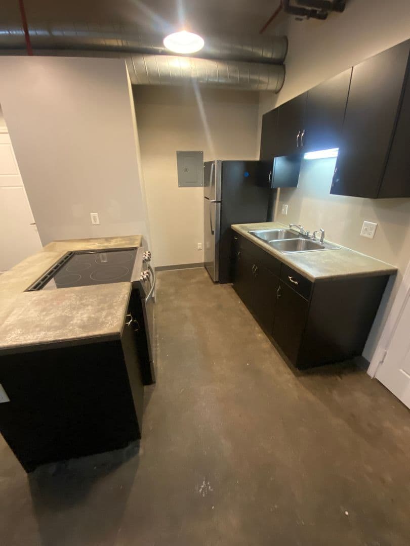 St Joseph Apartment: 1300 S. 11th Street