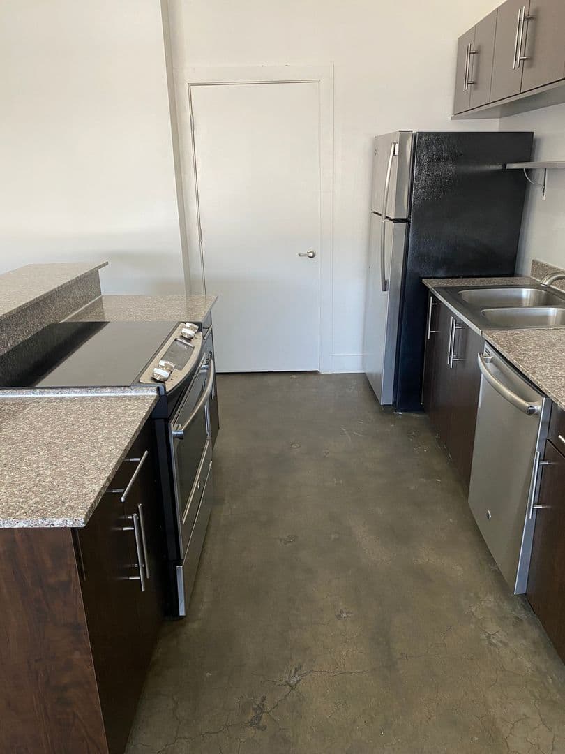 St Joseph Apartment: 1300 S. 11th Street