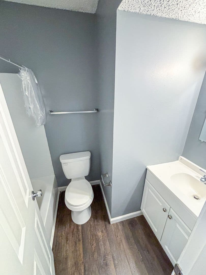 Topeka Apartment: 1205 SW Polk St