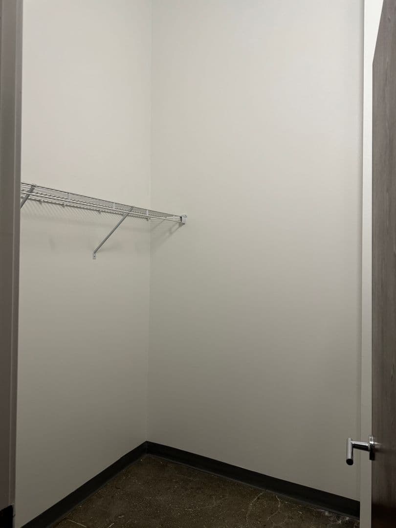 St Joseph Apartment: 1300 S. 11th Street