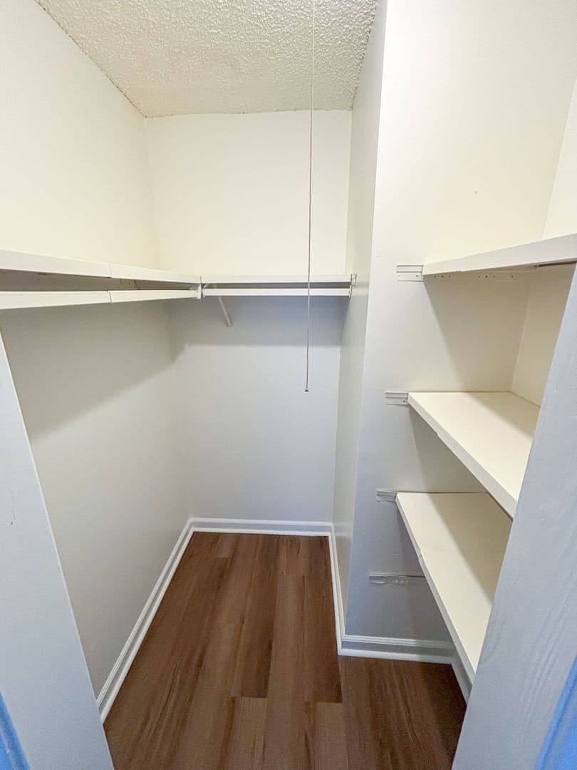 Topeka Apartment: 1111 SW Fillmore St