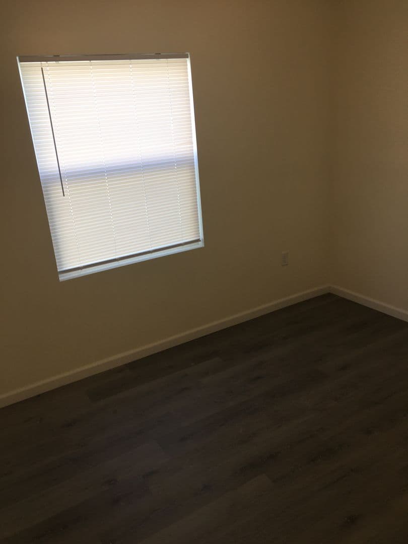Topeka Apartment: 423 SE Winfield