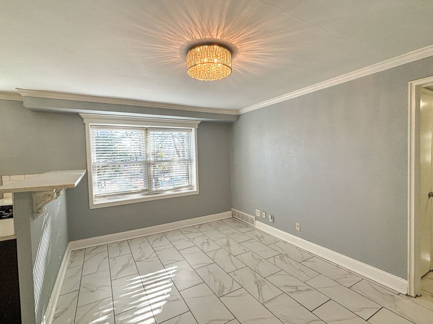 Kansas City Apartment: 415 W 46th St