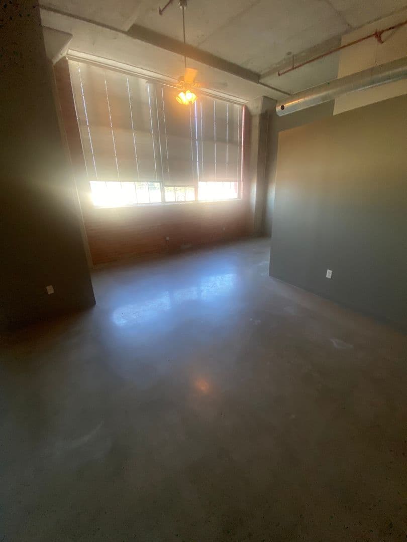 St Joseph Apartment: 1300 S. 11th Street