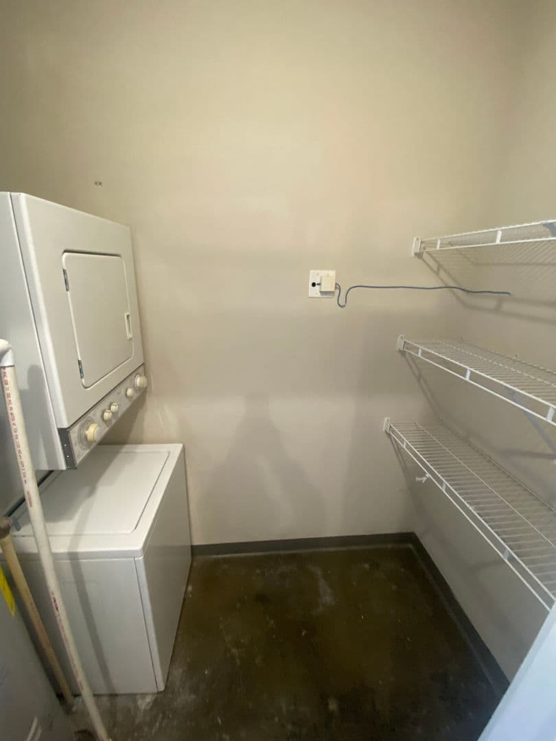 St Joseph Apartment: 1300 S. 11th Street