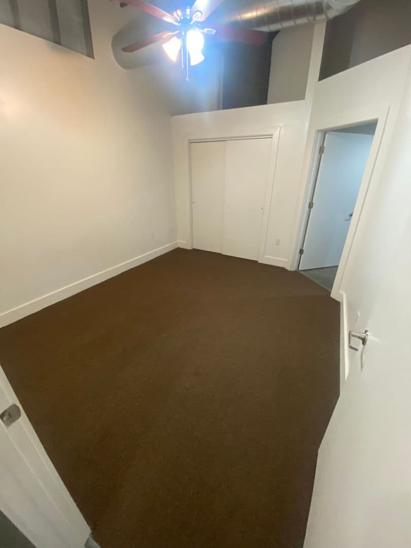 St Joseph Apartment: 1300 S. 11th Street