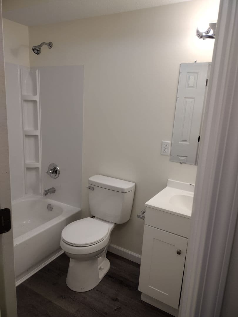 Topeka Apartment: 423 SE Winfield
