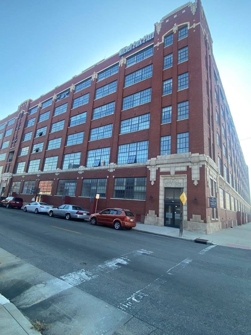 St Joseph Apartment: 1300 S. 11th Street