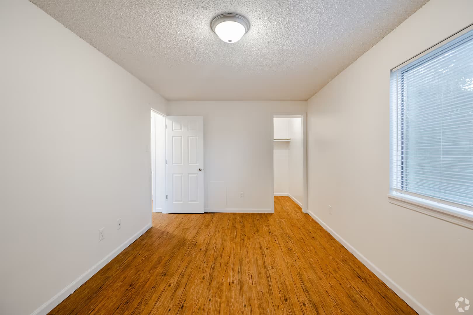 Topeka Apartment: 837 SW Tyler St