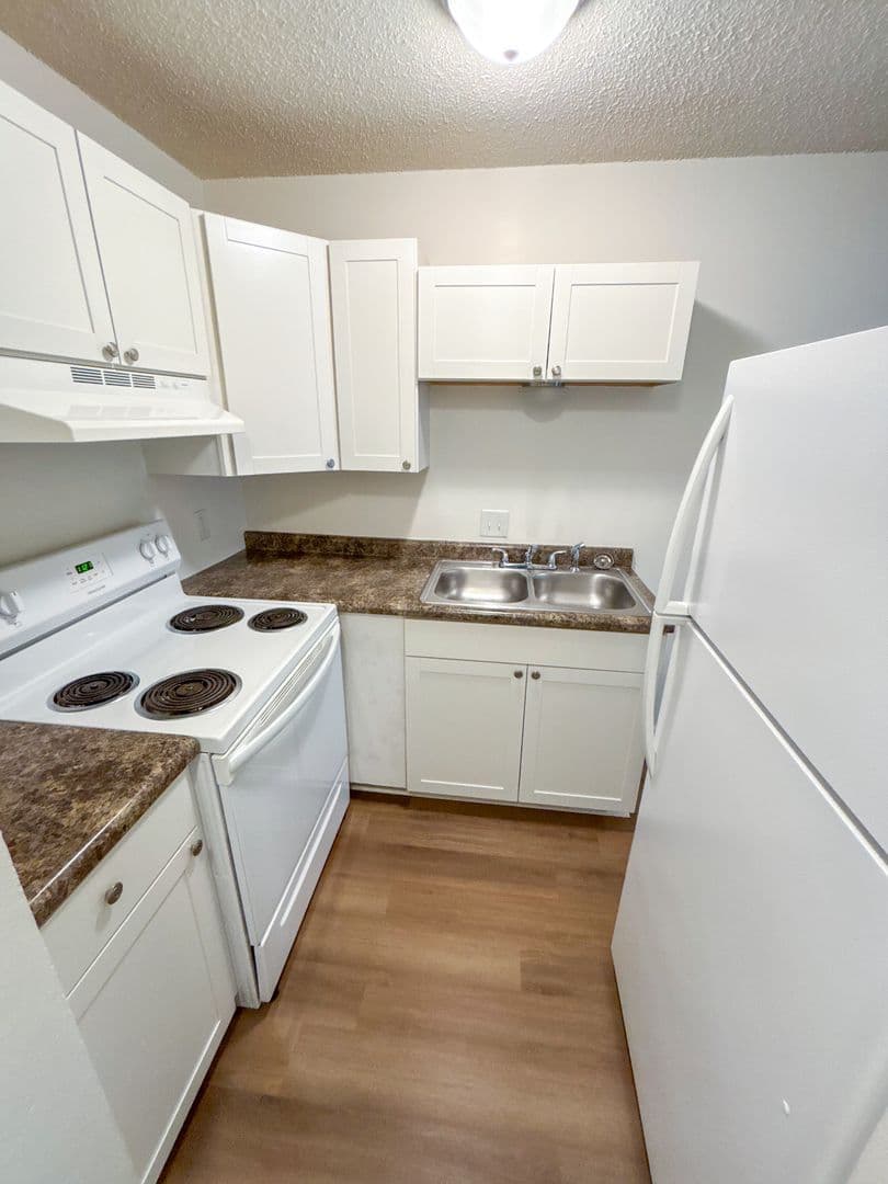 Topeka Apartment: 1111 SW Fillmore St