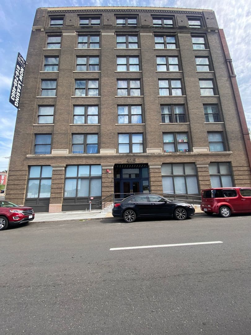 St Joseph Apartment: 415 N 3rd Street