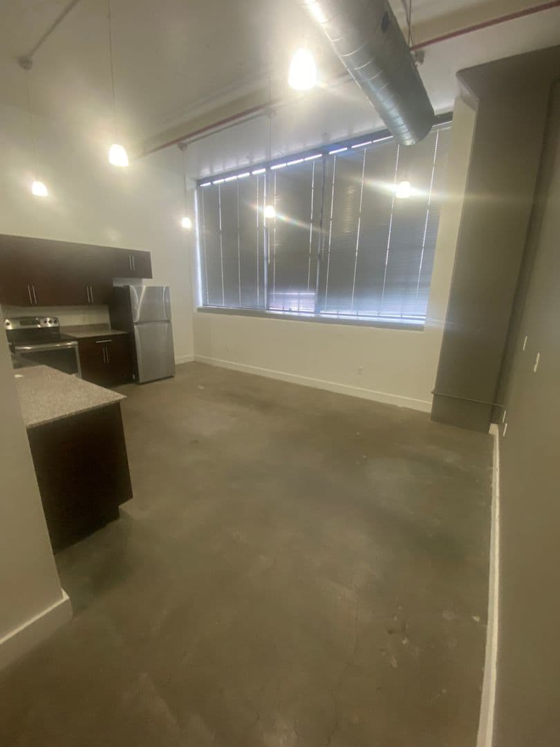 St Joseph Apartment: 1300 S. 11th Street