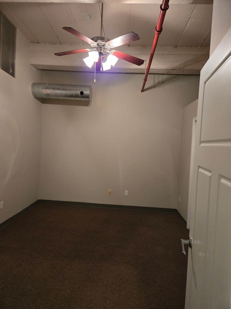 St Joseph Apartment: 1300 S. 11th Street