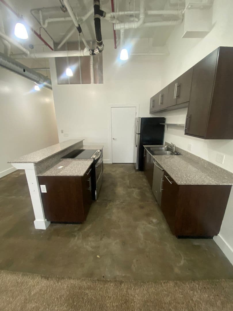 St Joseph Apartment: 1300 S. 11th Street