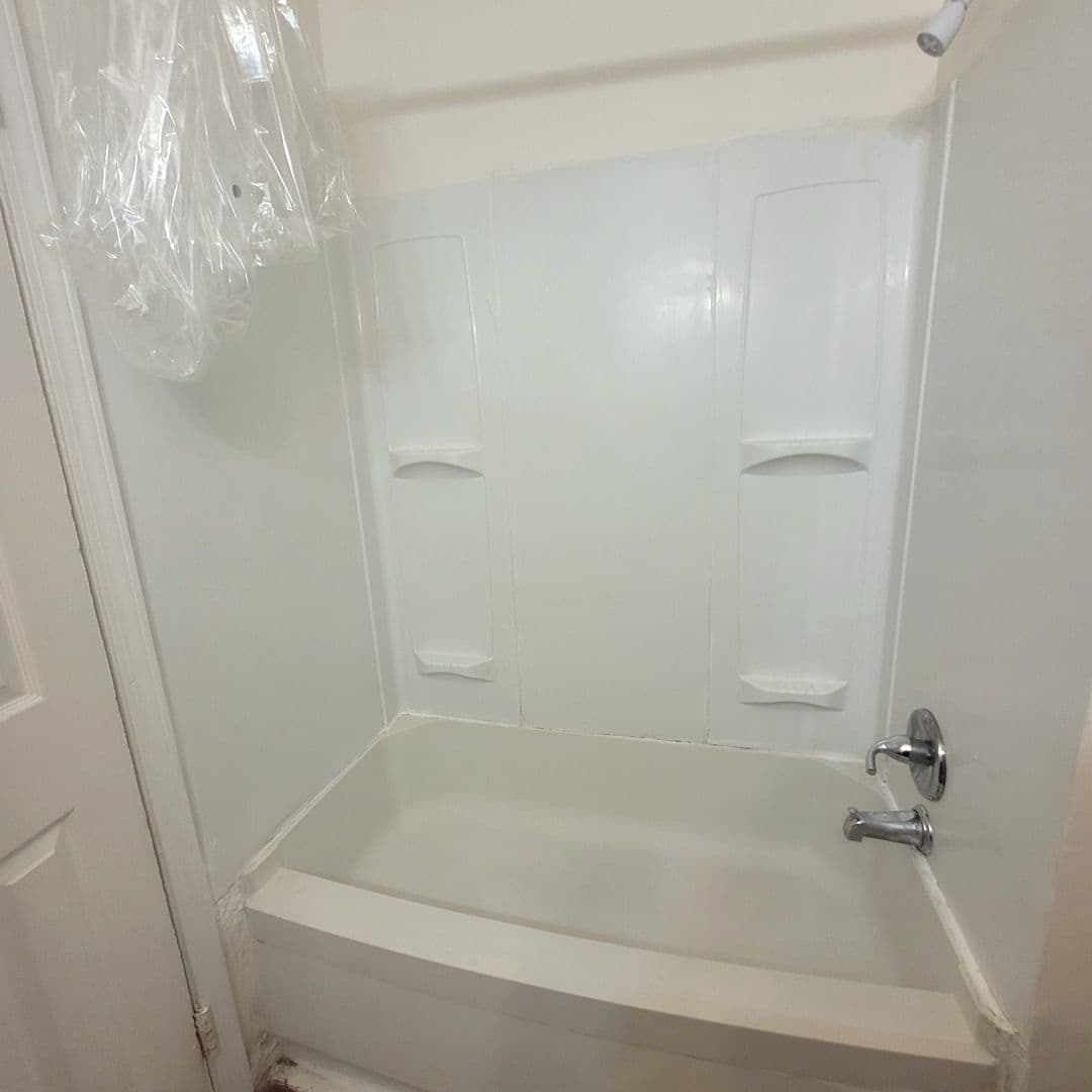 Topeka Apartment: 423 SE Winfield