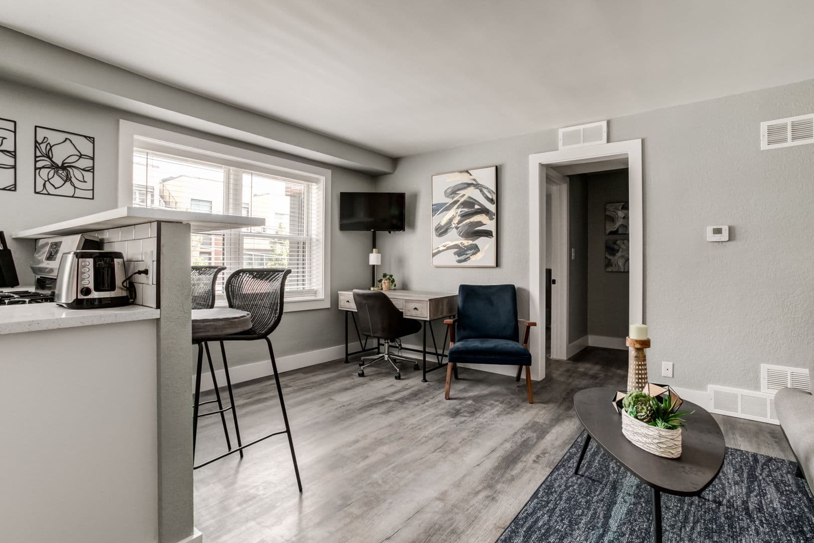 Kansas City Apartment: 415 W 46th St