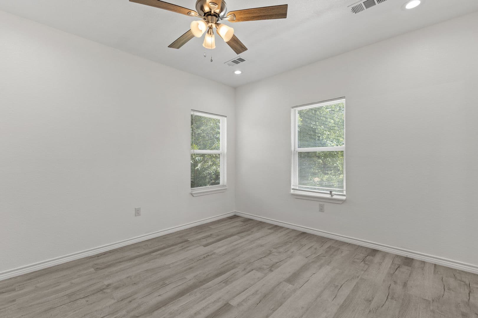 Waco Apartment: 1215 Kellum Street -B