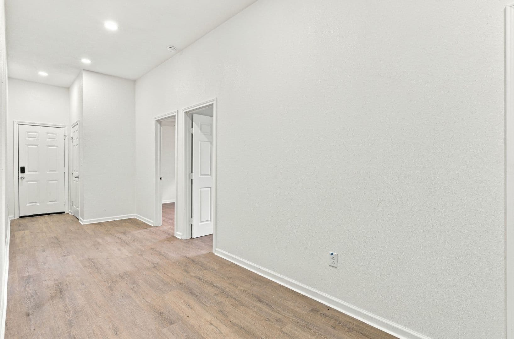Waco Apartment: 1915 McKenzie Avenue
