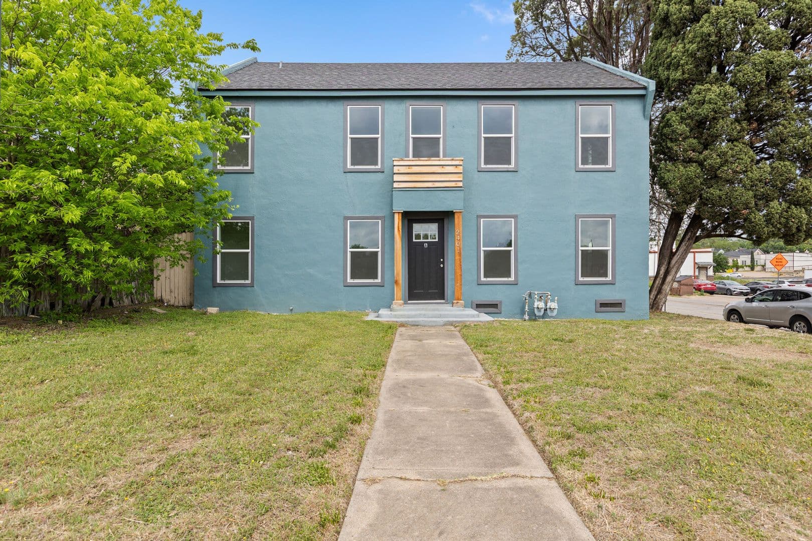 Waco Apartment: 2401 Columbus Avenue