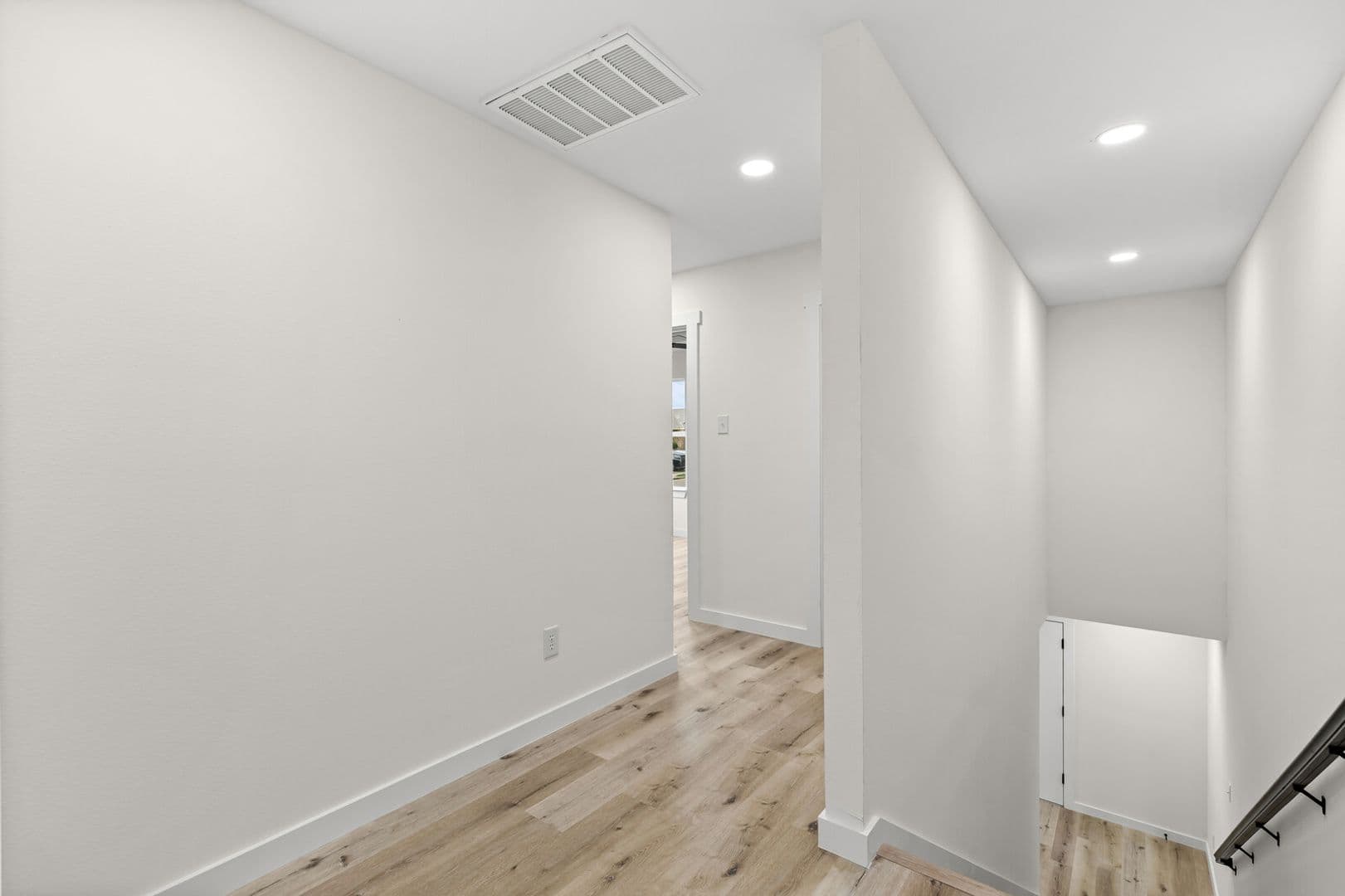 Robinson Apartment: 516 Paso Fino St