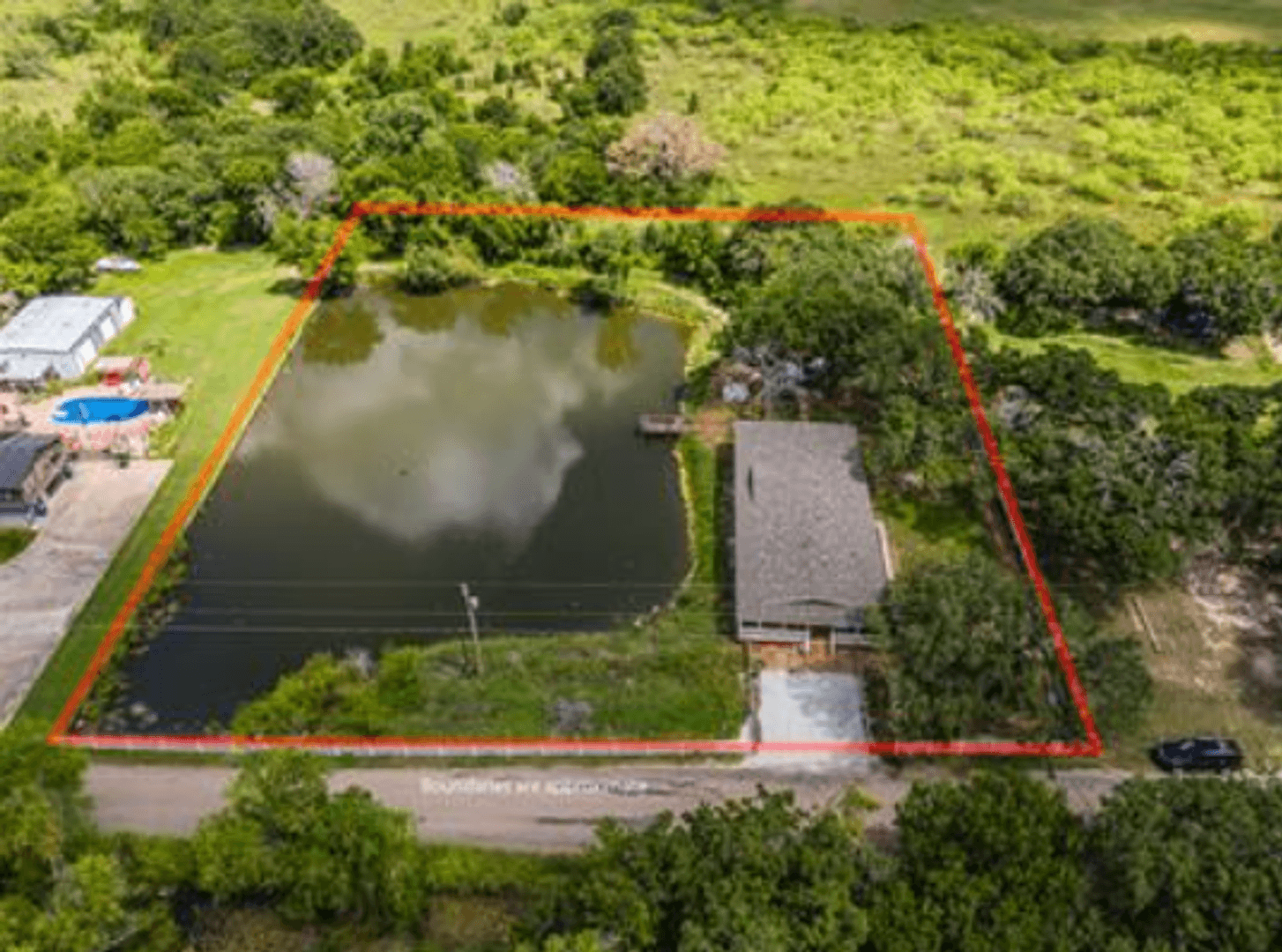 Axtell House: 444 Happy Swaner Lane