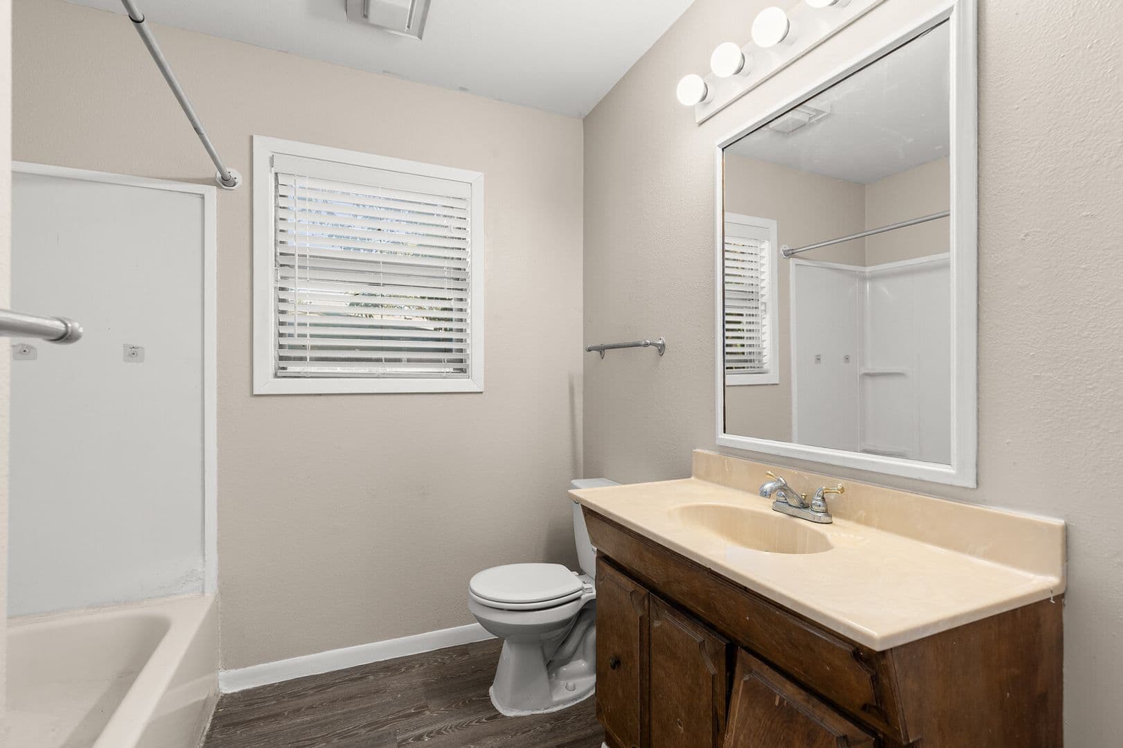 Waco Apartment: 3817 Parkwood Street