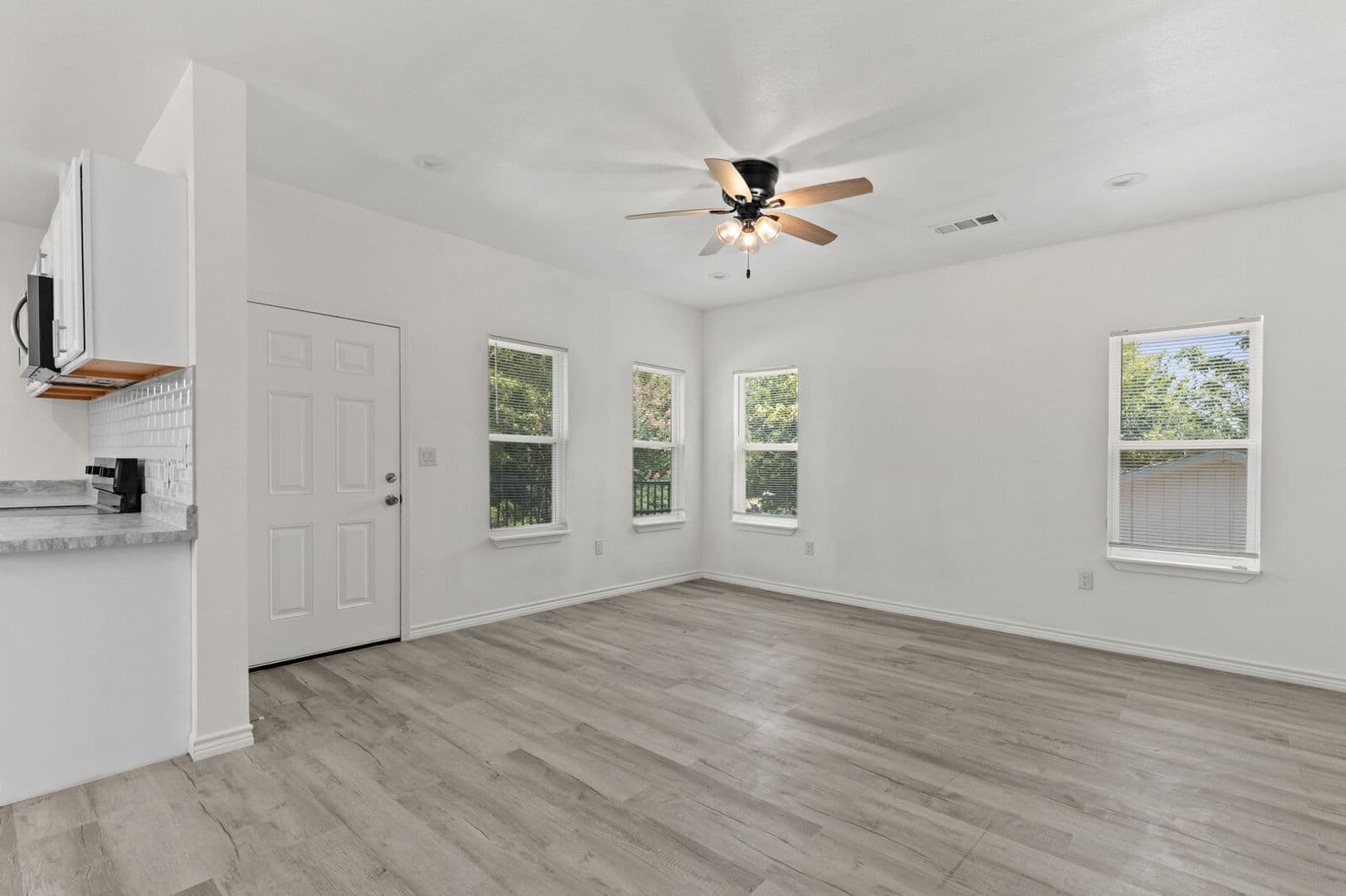 Waco Apartment: 1215 Kellum Street -B