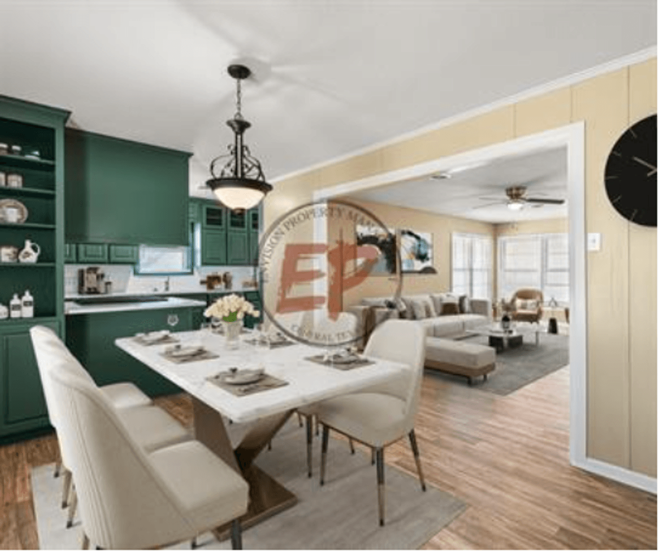 Waco House: 817 Lawrence Drive