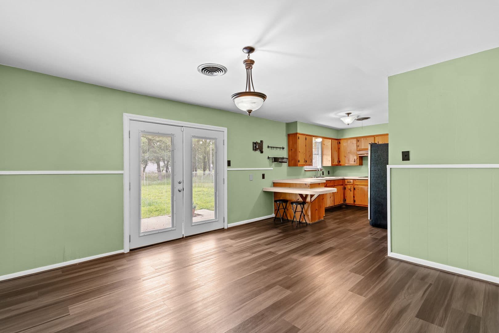 Waco House: 326 South Barbara Street