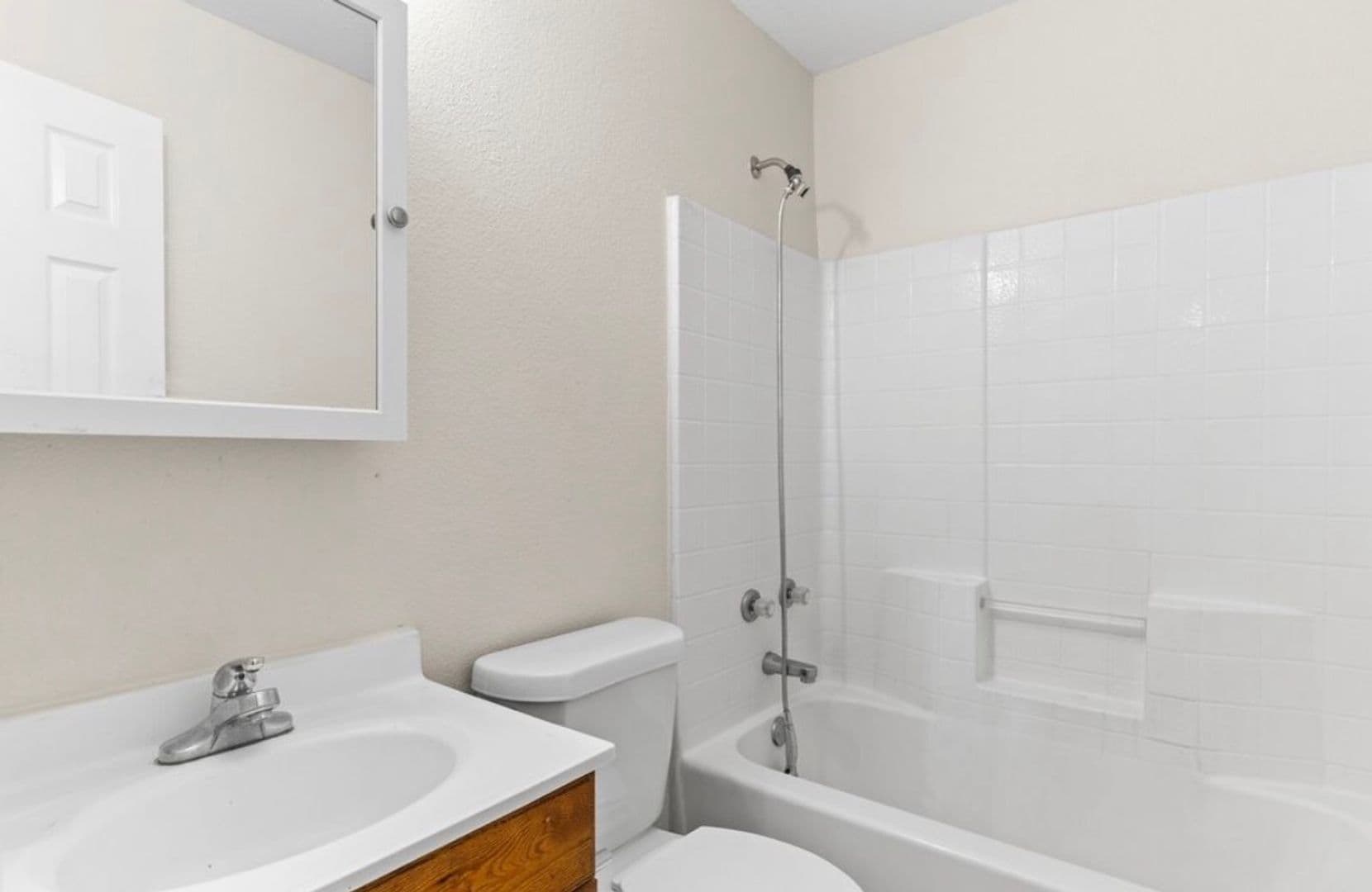 Waco Apartment: 217 E Craven