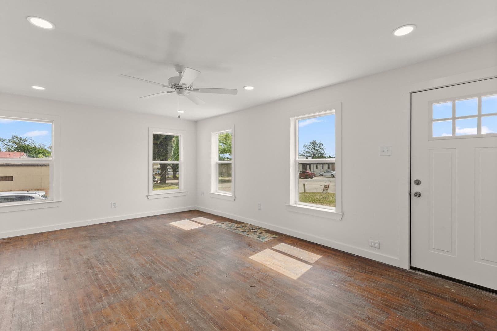 Waco Apartment: 2401 Columbus Avenue